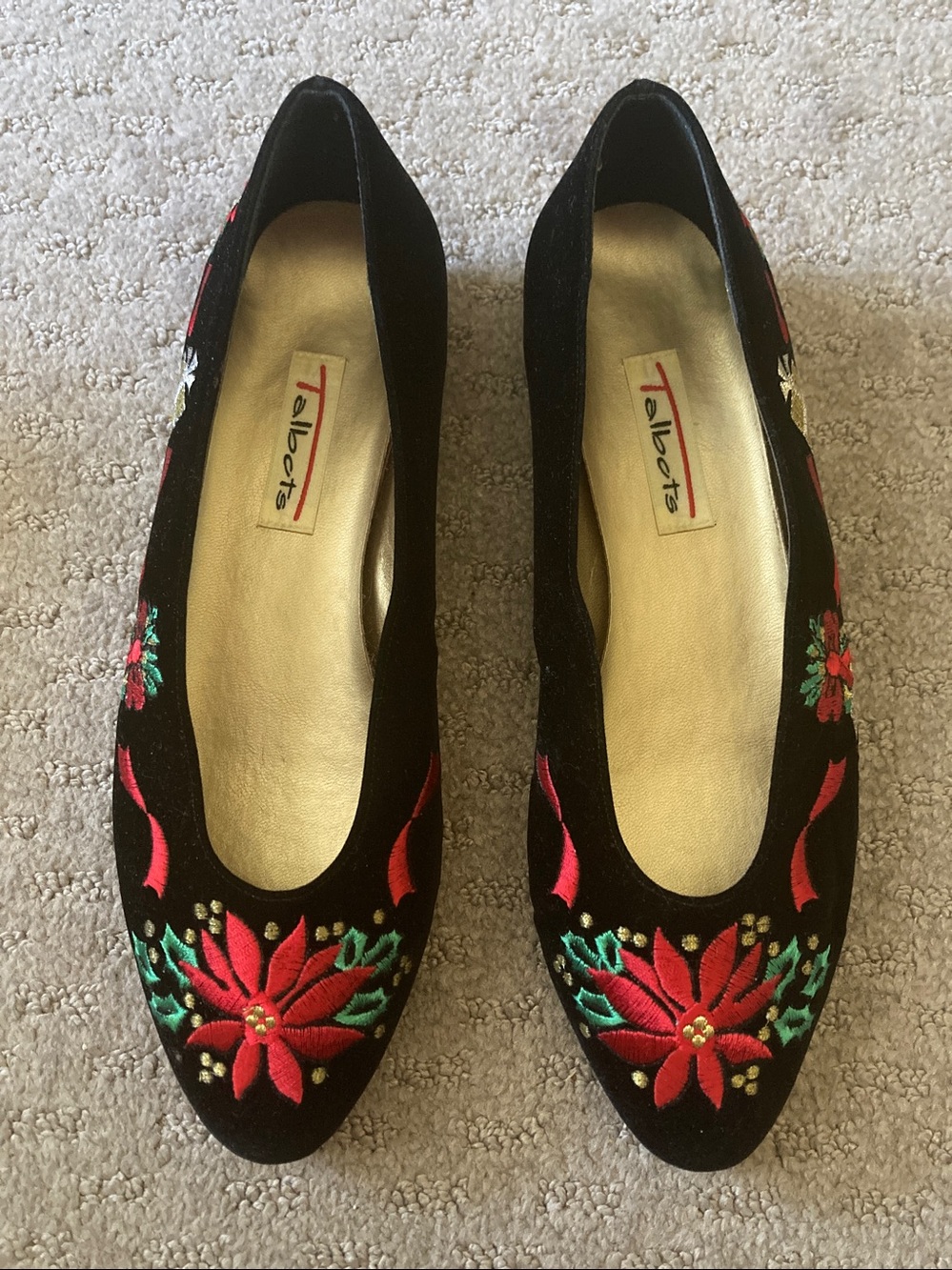 🎄 Vintage Nina x Talbots embroidered velvet holiday flats, 7.5